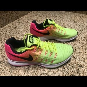 Nike Zoom Pegasus 33 Shoes